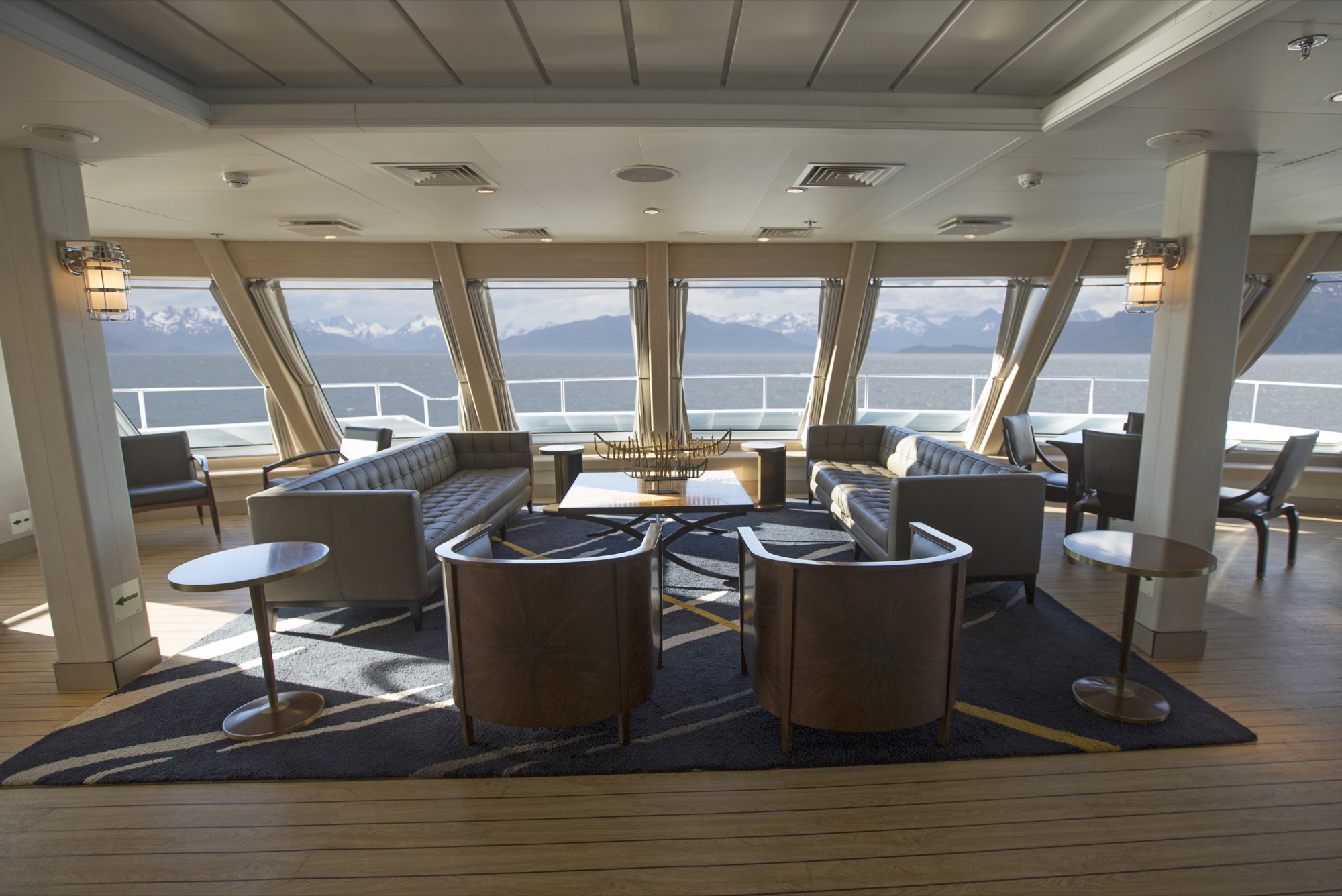 Australis Ventus Australis Yamana Lounge 4.jpg
